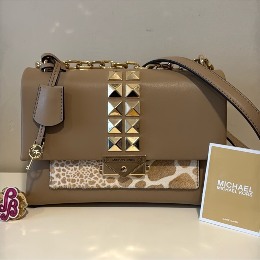 Michael Kors✨ Cece Medium
Shoulder Bag
